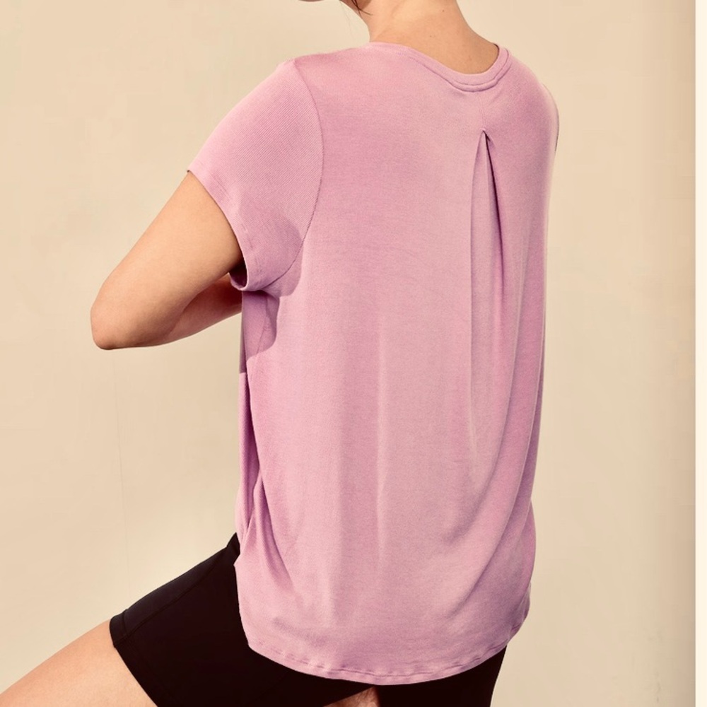 New Athleta ease rib Tee